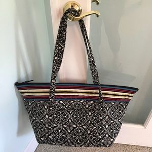 Vera Bradley Miller bag in Barcelona print